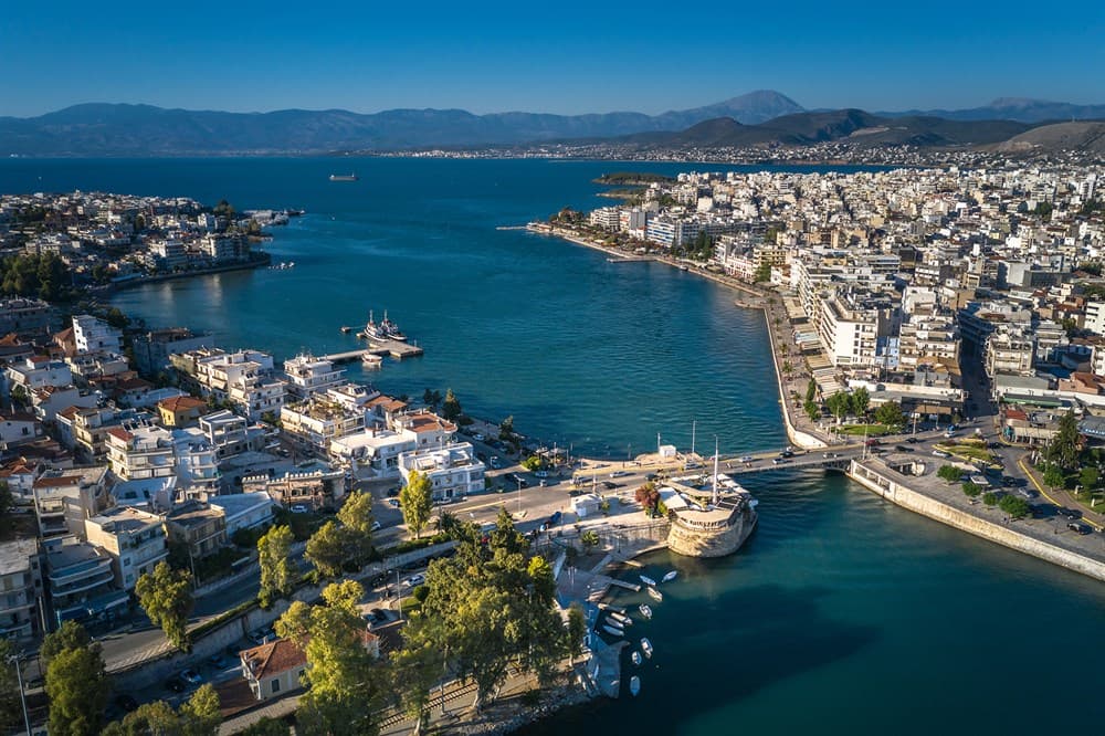 Travel to and around Mainland Greece